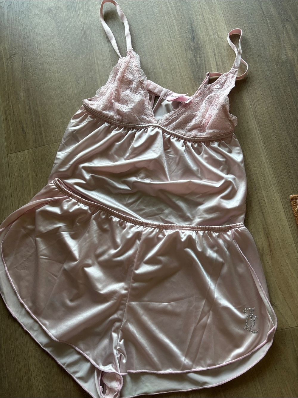 NEVER WORN! Juicy Couture Pale Pink Satin Lace Cami & Shorts Sleep Set